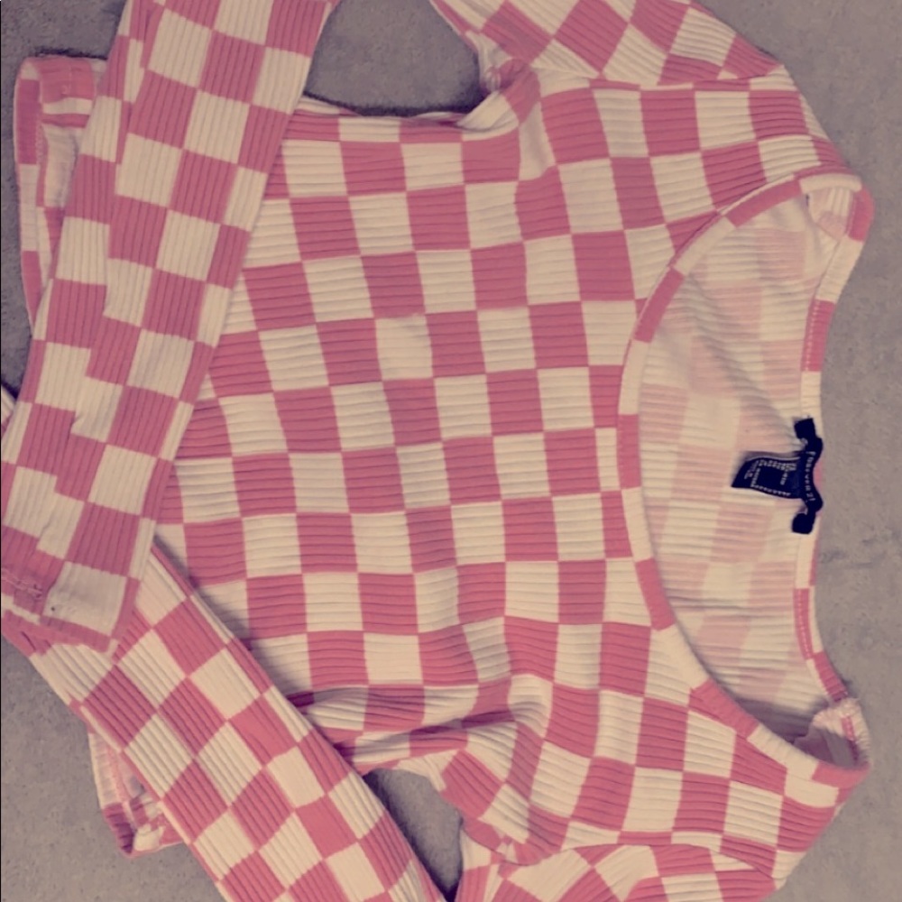 Pink and white Crop top